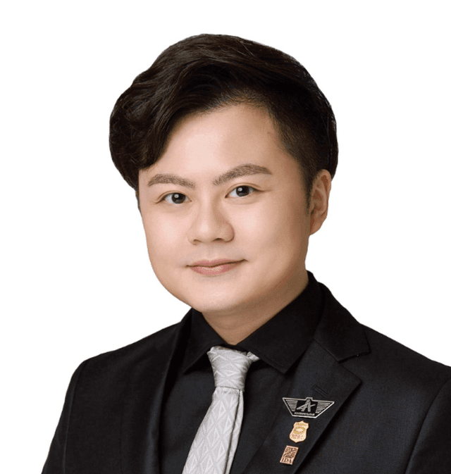 Building trust and long-term relationships with clients [Derek Tan]